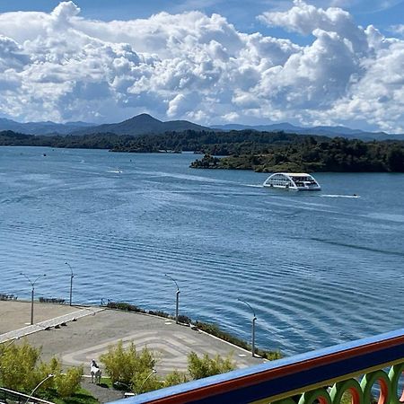 Apartamentos San Jose Vistal Al Lago, Cerca Del Parque. Guatape. Exterior foto